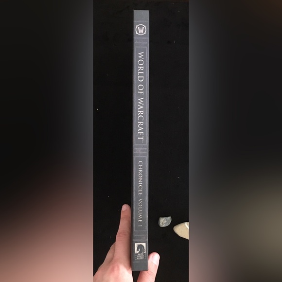 World Of Warcraft Chronicle Volume 1 - By Blizzard Entertainment - Hardcover - Picture 2 of 14